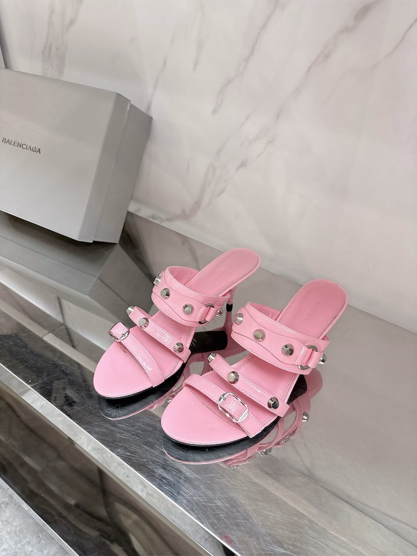 BALENCIAGA* ✨2025 Spring and Summer new punk style high-heeled slippers👠Fashionable and stylish, full of fashion style💯High-end cowhide fabric, sheepskin lining, Italian🇮🇹imported leather outsole
