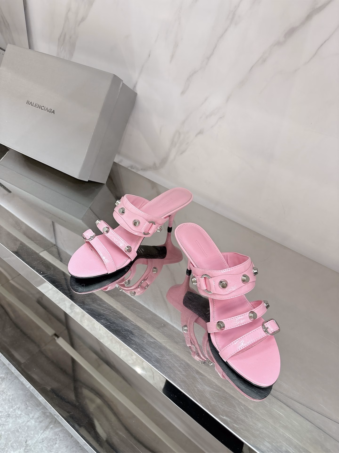 BALENCIAGA* ✨2025 Spring and Summer new punk style high-heeled slippers👠Fashionable and stylish, full of fashion style💯High-end cowhide fabric, sheepskin lining, Italian🇮🇹imported leather outsole