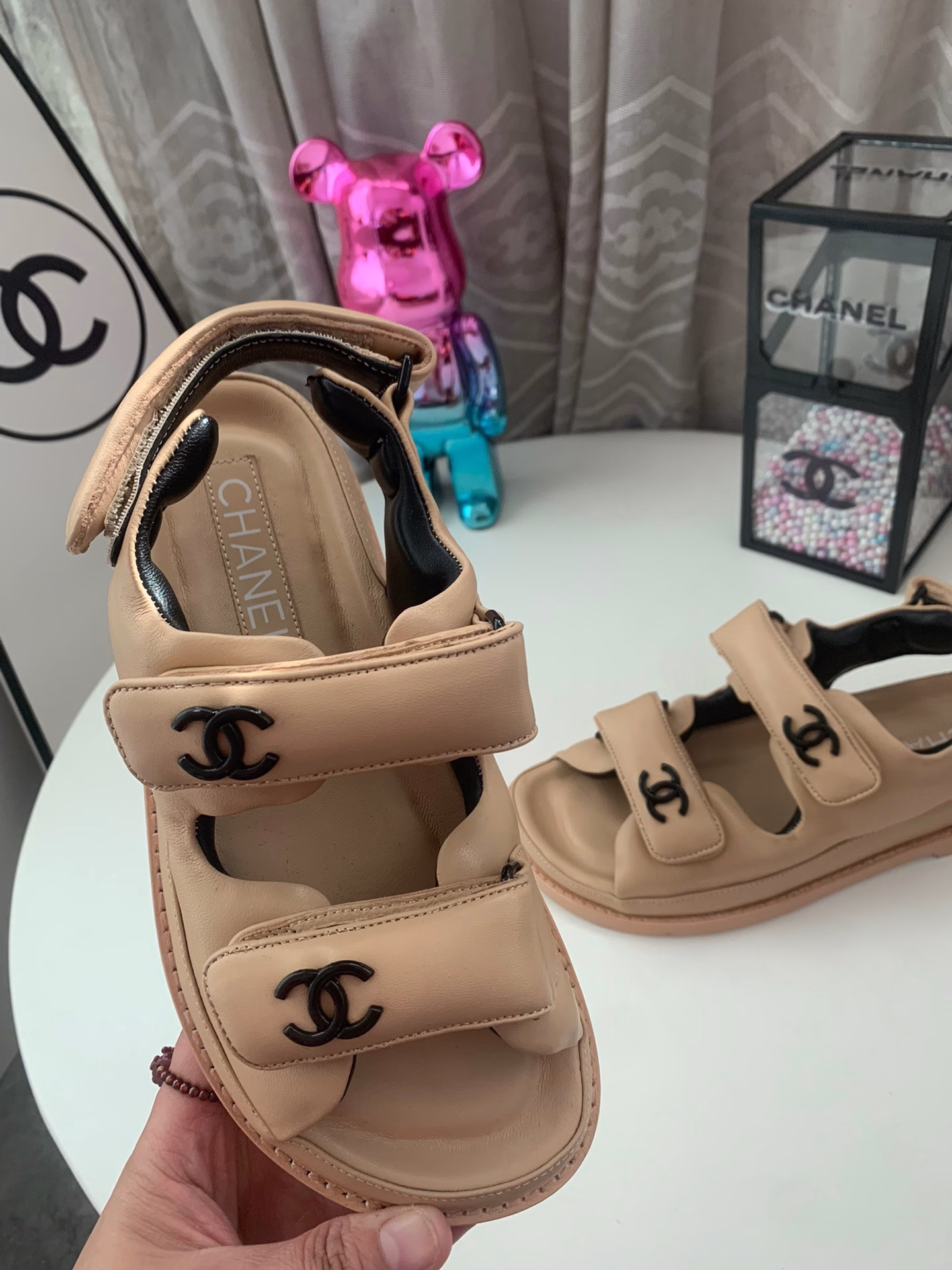𝐂𝐡*𝐧𝐞𝐥 25 Spring/Summer Vacation Style Cute Loafers! Hot on the Internet! The latest model from the counter, I am still willing to buy it when I put it on my feet. Only when I buy it can I know how fashionable it is. It must be ranked among the popular models. It is invincible in all seasons. Various bloggers and Internet celebrities can match it with it. It is a highly recommended model! This series is now on sale.