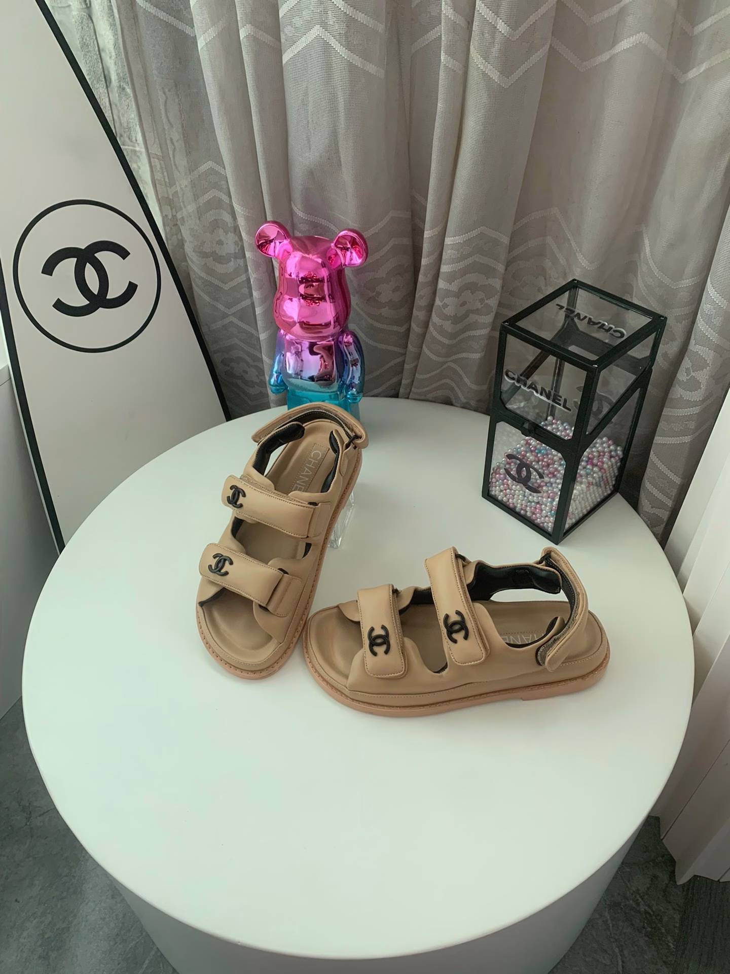 𝐂𝐡*𝐧𝐞𝐥 25 Spring/Summer Vacation Style Cute Loafers! Hot on the Internet! The latest model from the counter, I am still willing to buy it when I put it on my feet. Only when I buy it can I know how fashionable it is. It must be ranked among the popular models. It is invincible in all seasons. Various bloggers and Internet celebrities can match it with it. It is a highly recommended model! This series is now on sale.