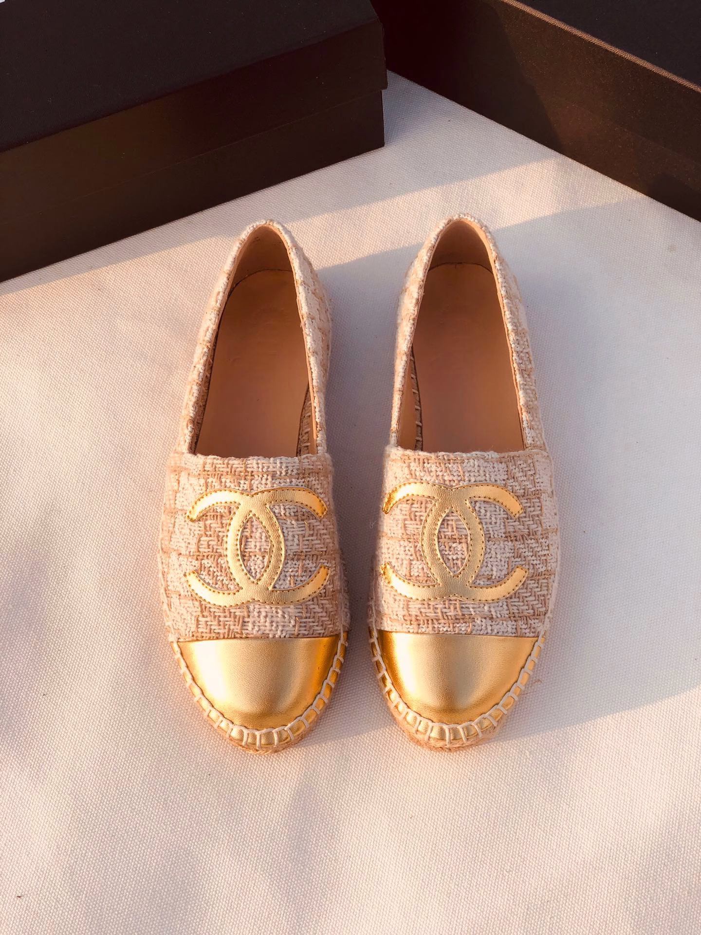 Chanel Spring Fisherman Shoes ✔️Original custom-made materials, genuine craftsmanship, hand-folded edges and stitchedPurely hand-stitched, original glue-injected translucent cowhide, original color linen sole