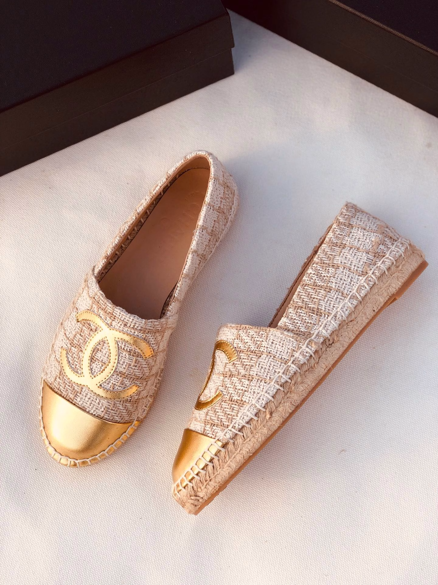 Chanel Spring Fisherman Shoes ✔️Original custom-made materials, genuine craftsmanship, hand-folded edges and stitchedPurely hand-stitched, original glue-injected translucent cowhide, original color linen sole