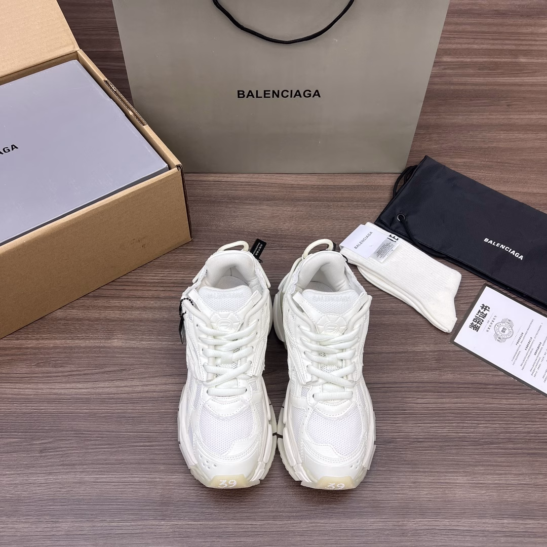 Balenciaga-Runner showcases designer Demna's sneaker style through details such as overflow glue, aging, and stitching. It uses a pair of 