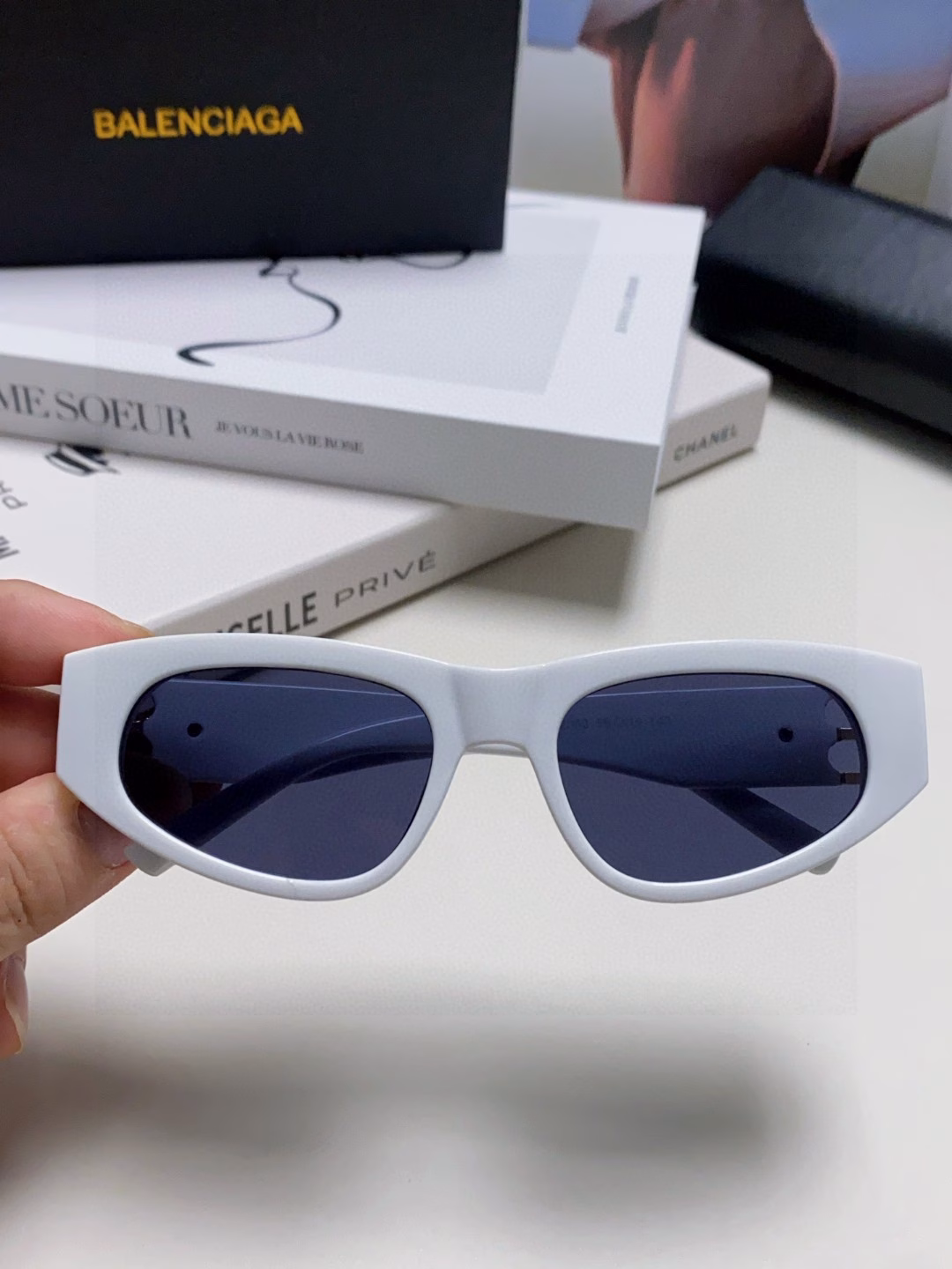 Balenciaga black sunglasses double b street shot women's summer sunglasses ins2025 new hip-hop retro fashion high-end anti-ultraviolet