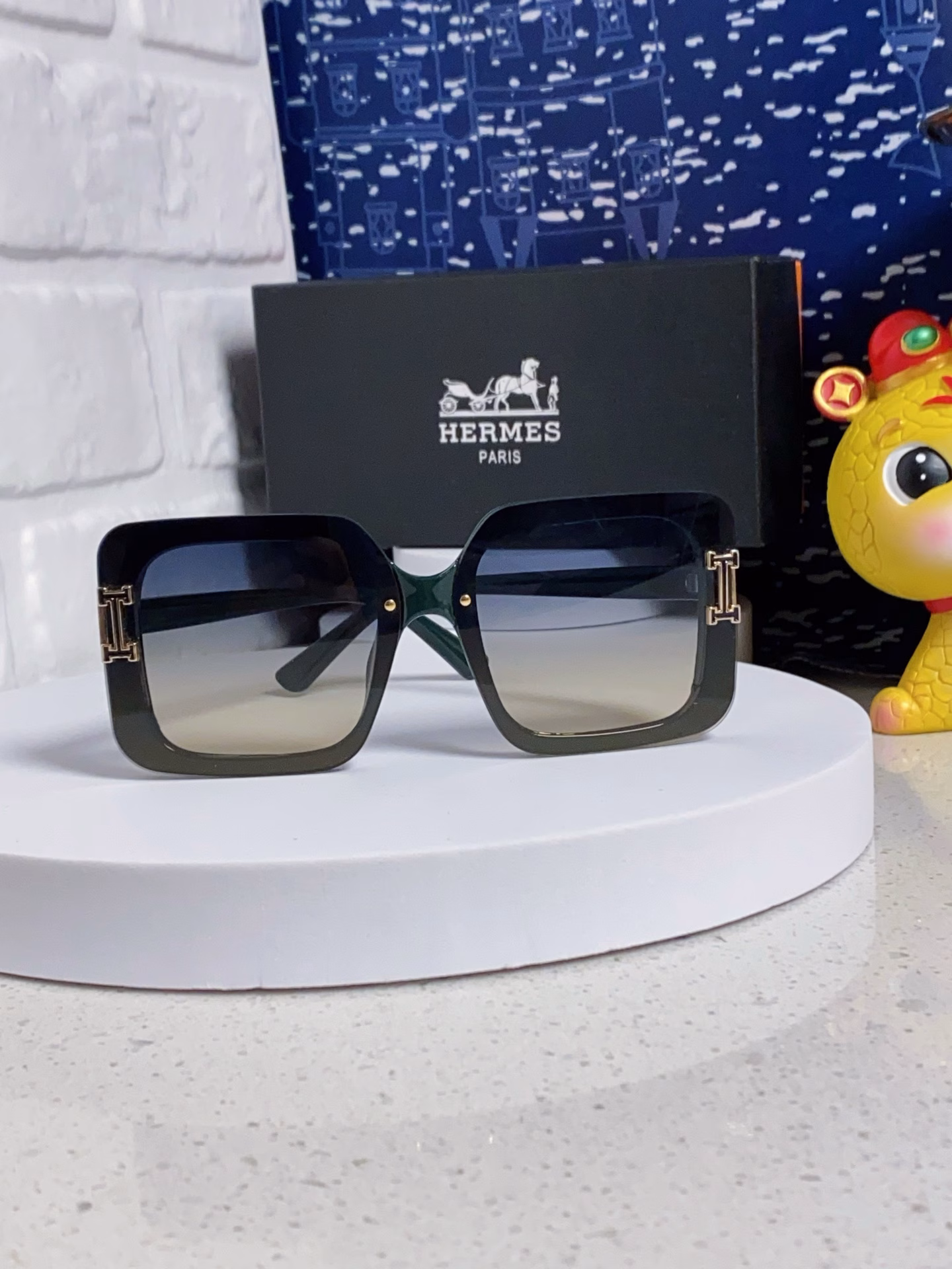 Hermes sunglasses for women high-end 2025 big face sunglasses high-end square large frame sunshade anti-ultraviolet sunglasses for men and women