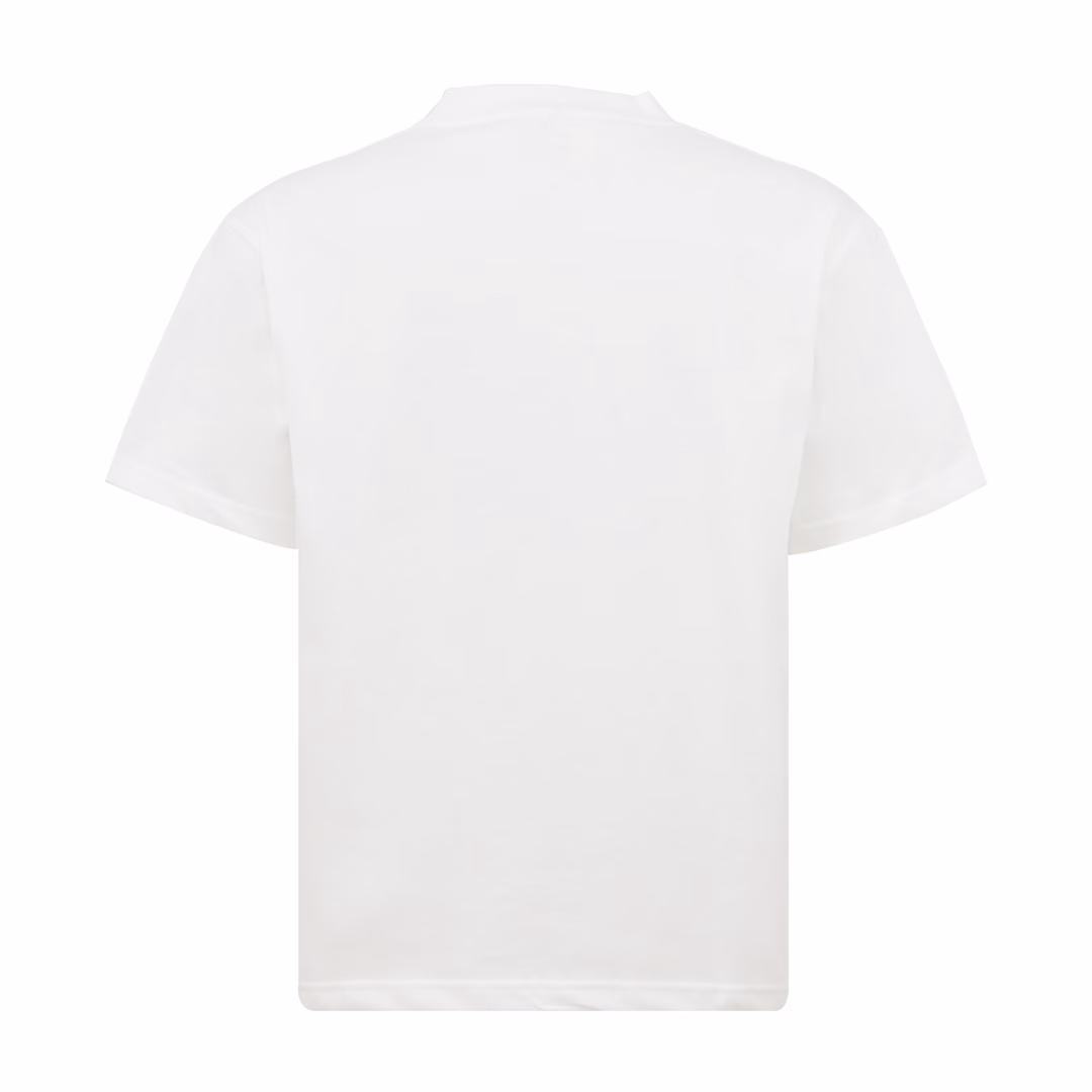 Fendi chest printed round neck short sleevesCustomized 280g trendy double-sided fabric, ribbed fabric, customized double F jacquard fabric, leather laser cutting by imported machine, more accurate position, resin buckles and hanging labels are all manually sewn, consistent with the original version, fabrics are washed, feel better, not easy to deform, not easy to shrink, not easy to fade, customized accessories, loose version, L men and women can easily control a summer item worth buying