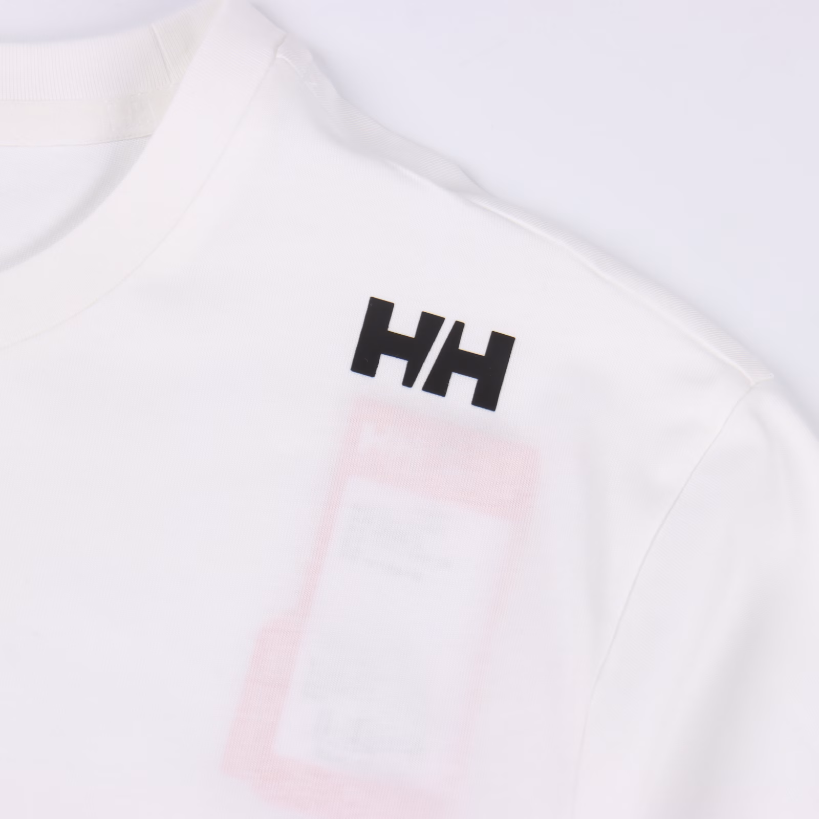 Helly Hansen Shoulder H Letter Short Sleeve T-shirtOriginal custom-made cotton material, super functional black technology, antibacterial, iron-free, moisture-absorbing, quick-drying, anti-static, anti-pilling! 3D three-dimensional cutting pattern, basic and versatile, the fabric feels light and soft, soft and breathable, unique delicate skin-friendly feeling, close to the body, comfortable and smooth, super wrinkle-resistant ❗️No shrinkage ❗️No pilling ❗️No deformation Good breathability, bringing summer comfort.The letter logo on the chest and the left ⬅️ sleeve inverted label are made of three-dimensional silicone printing. The three-dimensional silicone is full and layered, and it is very casual and fashionable. It does not fade and does not fall off after washing. Multiple cumbersome processes bring extraordinary upper body effects. All the small details of the auxiliary materials and tags are customized with original molds. The simple style is loved by many fashion experts. The design is very thoughtful and versatile.