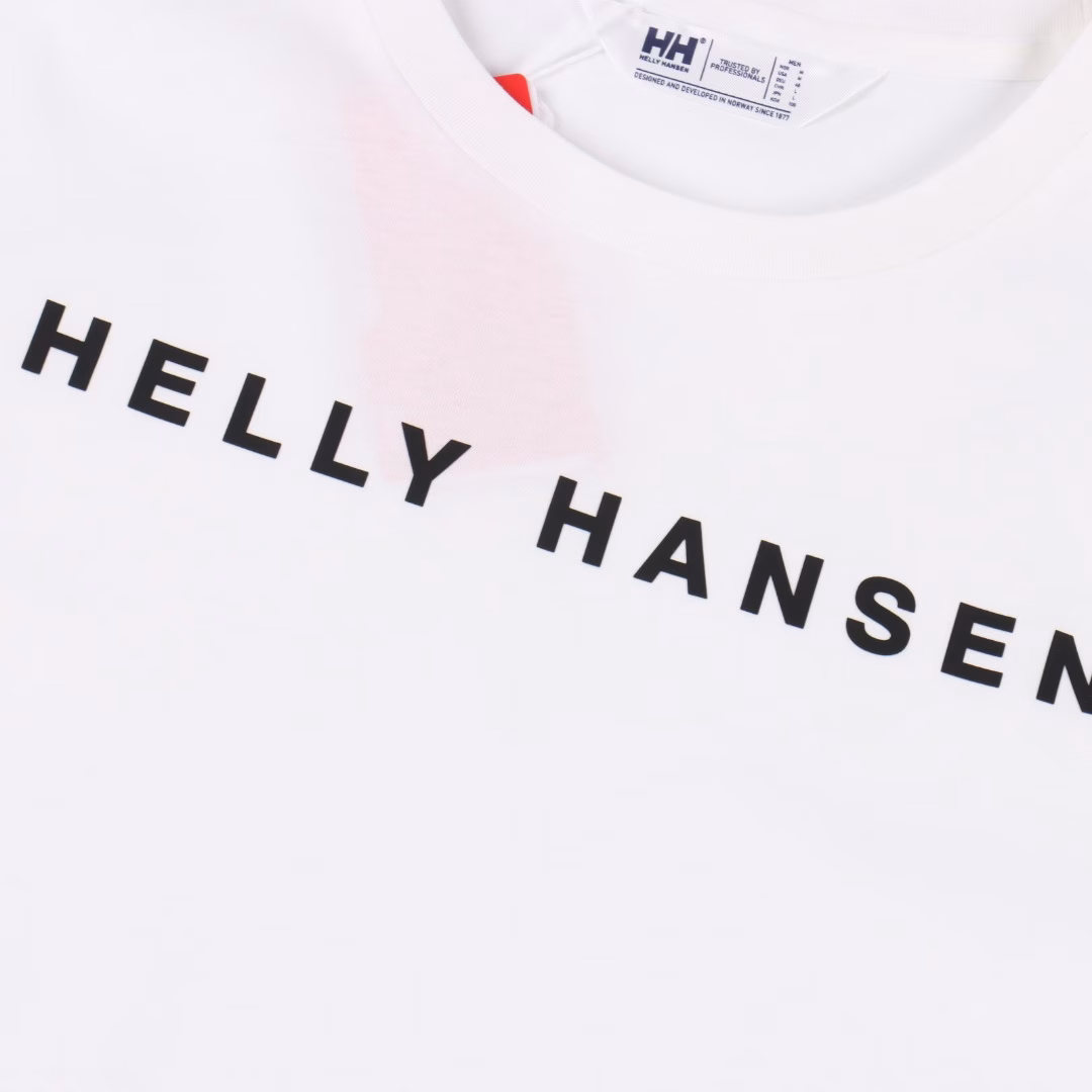 Helly Hansen English short-sleeved T-shirt on the chestOriginal custom-made cotton material, super functional black technology, antibacterial, no ironing, moisture absorption, quick drying, anti-static, anti-pilling! 3D three-dimensional cutting pattern, basic and versatile, the fabric feels light and soft, soft and breathable, unique delicate skin-friendly feeling, close to the body, comfortable and smooth, super wrinkle-resistant ❗️ no shrinkage ❗️ no pilling ❗️ no deformation, good breathability, bringing summer comfort.The letter logo on the chest and the left sleeve inverted label are made of three-dimensional silicone printing. The three-dimensional silicone is full and layered, very casual and fashionable. It does not fade and does not fall off after washing. Multiple cumbersome processes bring extraordinary upper body effects. All the small details of the auxiliary materials and tags are customized with original molds. The simple style is loved by many fashion experts. The design is very thoughtful and versatile!