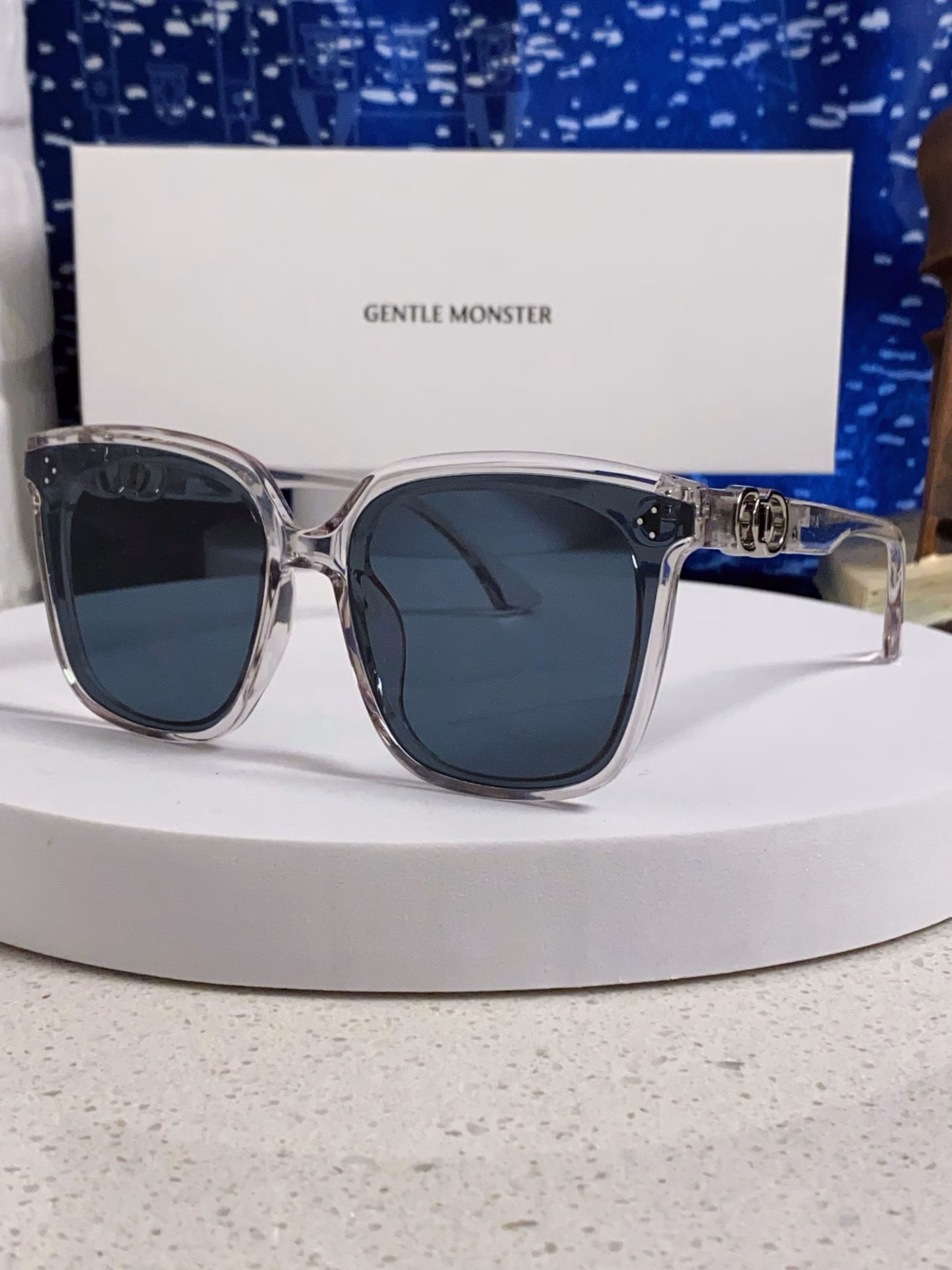Gentle Monster (GM) jennie co-branded GM sunglasses for women 2025 new high-end oversized frame sunglasses sun protection