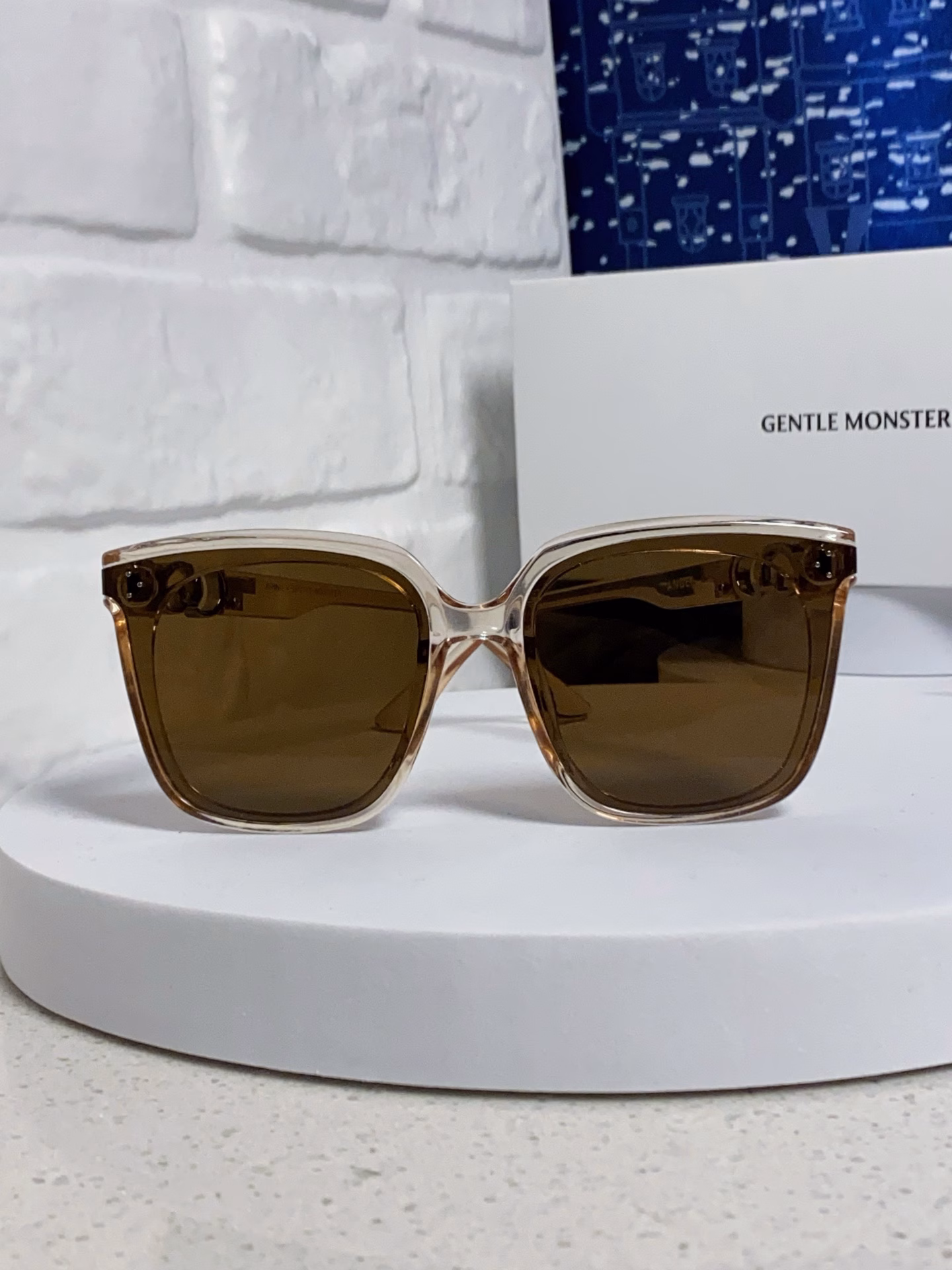Gentle Monster (GM) jennie co-branded GM sunglasses for women 2025 new high-end oversized frame sunglasses sun protection