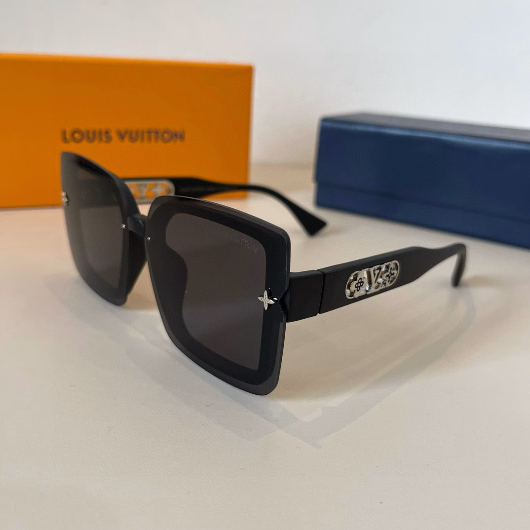 Louis Vuitton sunglasses, face-shaping visors, high-end and lightweight