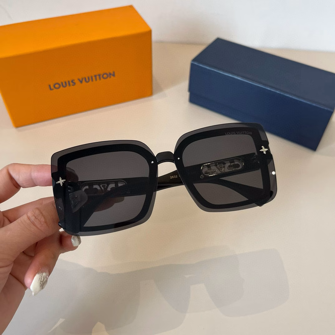 Louis Vuitton sunglasses, face-shaping visors, high-end and lightweight