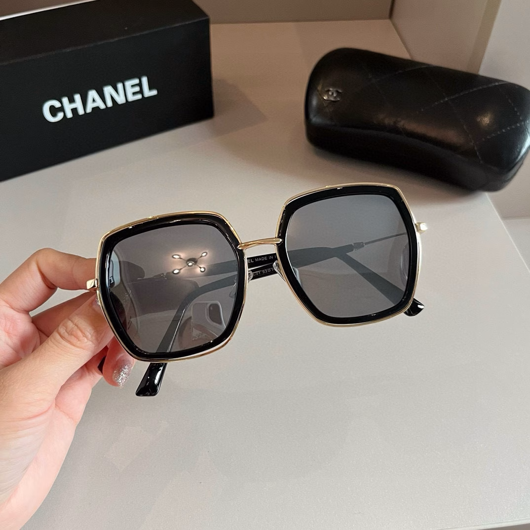 Chanel sunglasses 🕶️Many celebrities wear the same [color] Chanel‼ ️‼ ️New large-frame sunglasses, 🌈🌈Polaroid ultra-clear sunglasses