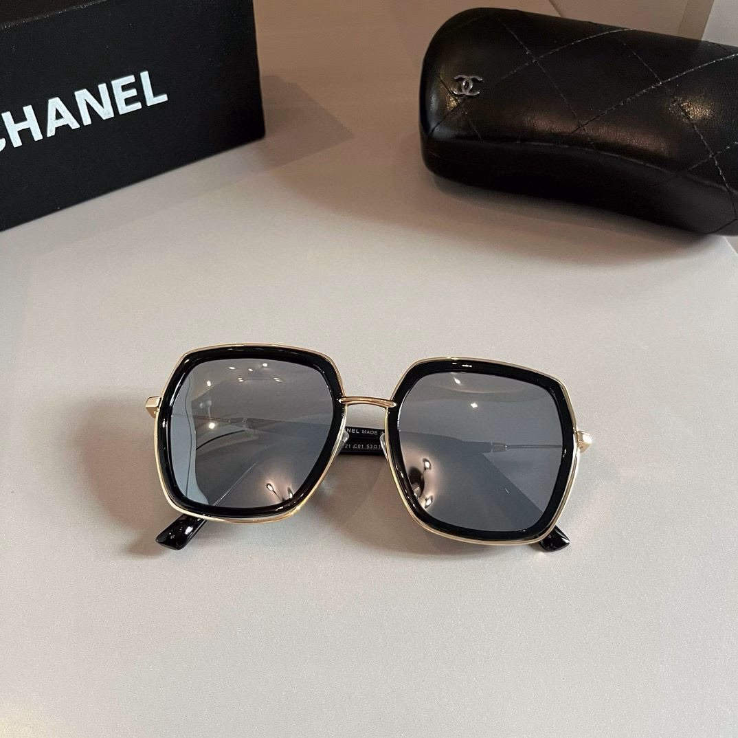 Chanel sunglasses 🕶️Many celebrities wear the same [color] Chanel‼ ️‼ ️New large-frame sunglasses, 🌈🌈Polaroid ultra-clear sunglasses