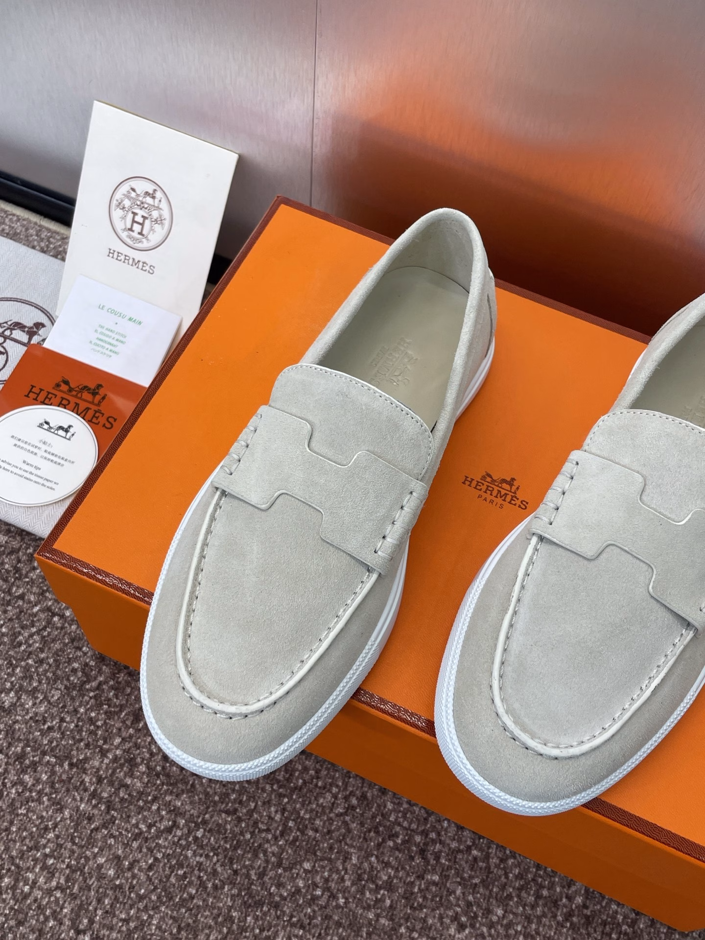 Hermes 2025 Spring and Summer Couple New Lvy Colorblock Skateboard Shoes H-style Flat Round Head Fashion Casual LoafersMaterial: Imported calfskin/imported sheepskin + water-dyed sheepskin lining + original molded TPU outsole