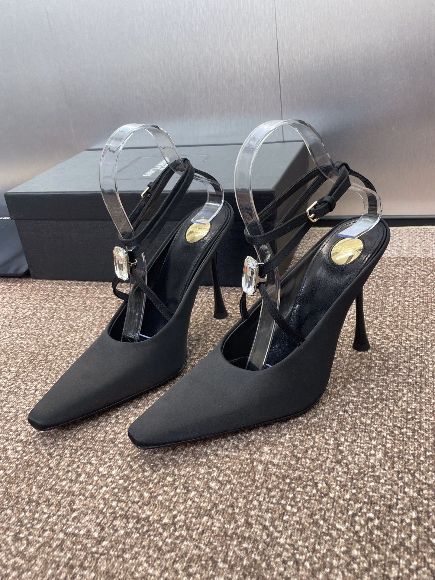 SAINT LAURENT PARIS Saint Laurent 2025 spring and summer new high-heeled women's shoes YSL letter logo hardware buckle celebrity style round-toed stiletto Roman style open-toed sandals