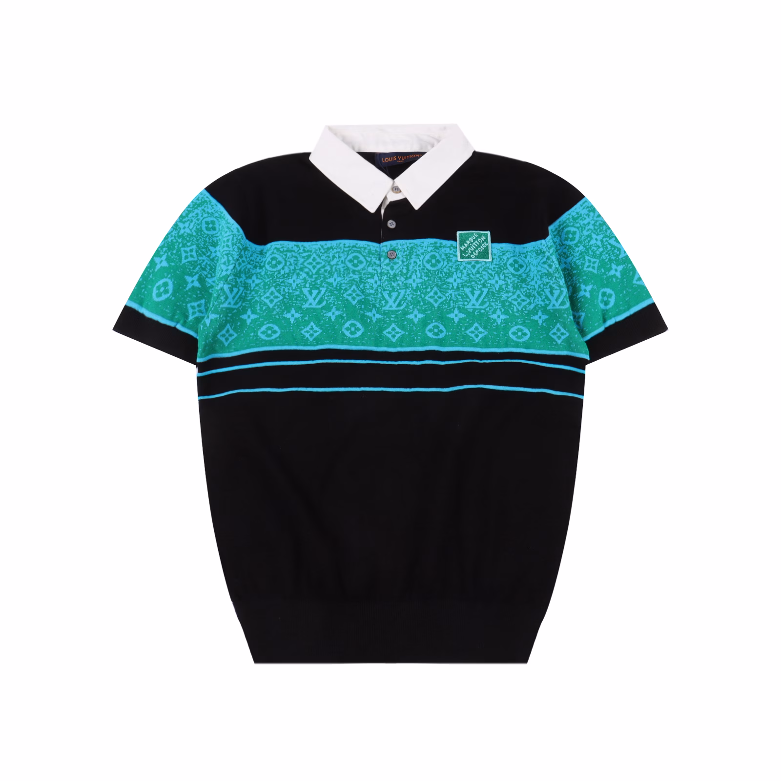 Louis Vuitton LV 2025ss snake series green patchwork knitted polo short sleevesOriginal purchase; fine needle cotton knitting, standard version, Marque L.Uuitton deposee embroidery on the left chest, top button embellished with LU logo, poplin shirt collar, trimmed shoulder sleevesImported fine yarn wool fabricThe fabric is made using 12s fine needle siro spinning technology, and fine yarn is used as the material; the imported material is woven by a German imported jacquard loom. This technology makes the yarn more uniform and smooth, thereby increasing the comfort and durability of the fabric. Due to the use of high-quality yarn and advanced spinning technology, the texture of this sweater is very delicate, soft and comfortable.Marque L Uuitton deposee embroidery on the chestThe chest is decorated with a simple letter pattern, and the letter size spacing effect is consistent. The embroidery thread of linen material is combined with encryption processing, and the embroidery body has a subtle matte visual texture; the embroidery effect is three-dimensional and full. The smaller the embroidery, the more exquisite the requirements. The embroidery thread is made of imported materials, which is more flexible and glossy than ordinary embroidery thread; the stitches are clear and smooth, and the three-dimensional texture effect.Polo shirt pattern structurePolo shirts are also often called Polo shirts, and their pattern design has some unique characteristics. The woolen polo shirt retains the classic elements of polo shirts, such as simple lines, fitted tailoring and iconic neckline design.The collar is made of twill woven fabric with a lapel design, which is comfortable and durable, and can also highlight the wearer's neck line. It can show the wearer's wrist line and add a sense of competence and neatness.