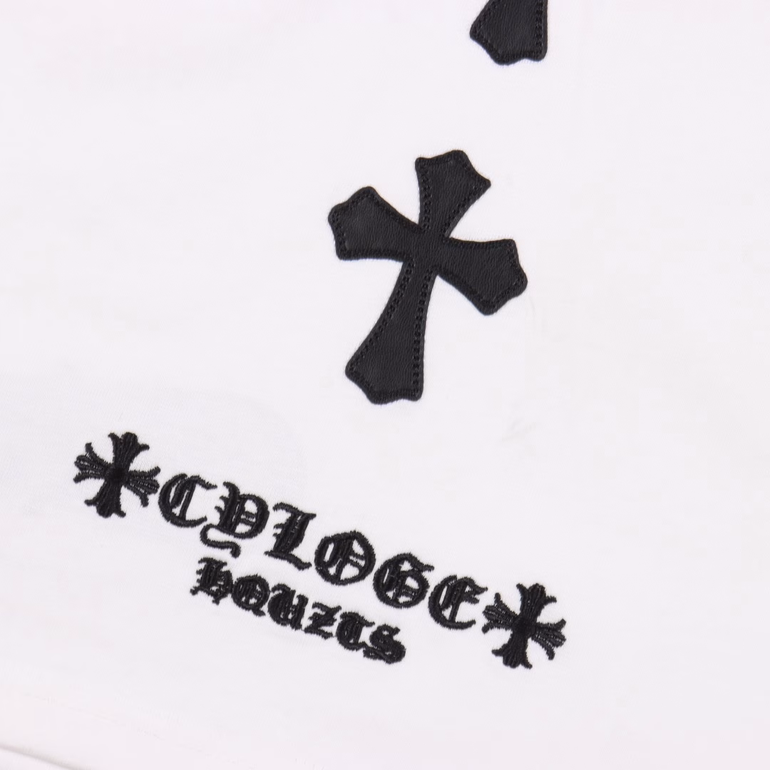 Chrome Hearts fluorescent cross short-sleeved T-shirtPrinted by imported direct-injection machine, hardware accessories are all ground and customizedCorrect configuration Black 2025 Chrome Hearts genuine packaging 280g custom-dyed double yarn cotton Large version Loose and stylish Different from the low version of the slim version with a hip-slimming upper body Correct high-density main label washing tag Hand-sewn