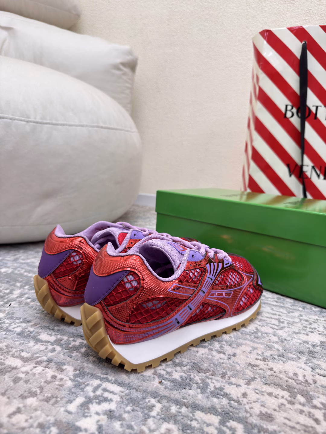 BV Orbit sneakers Wang Yibo same style couple's dad shoesRunner sneakers, made of lightweight technical mesh fabric.With geometric pattern design rubber outsole