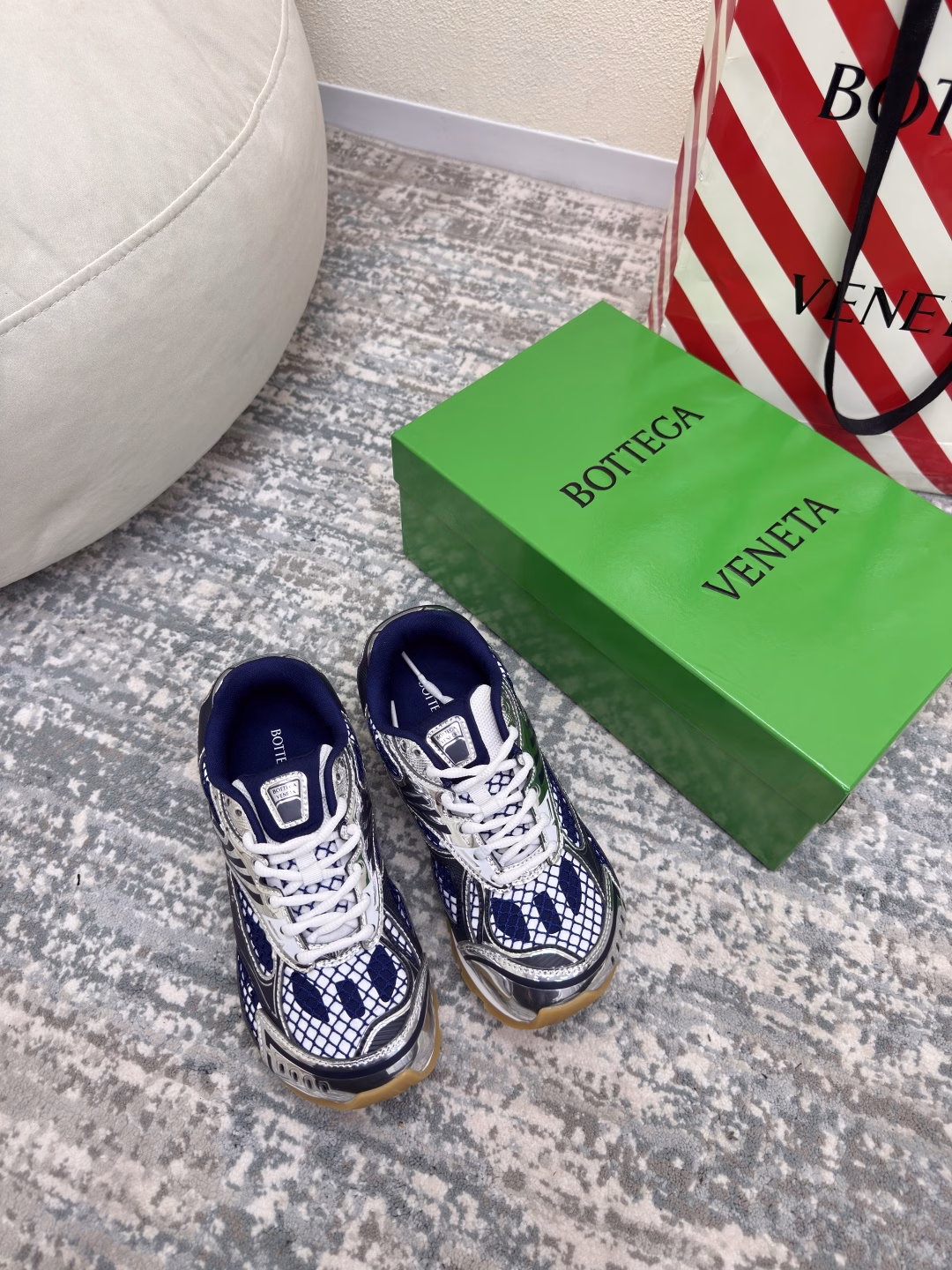 BV Orbit sneakers Wang Yibo same style couple's dad shoesRunner sneakers, made of lightweight technical mesh fabric.With geometric pattern design rubber outsole