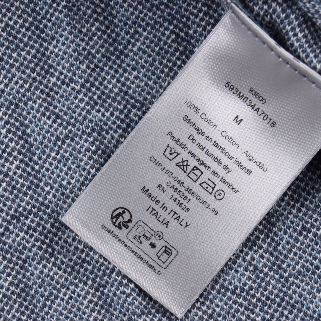 Dior CD blue full jacquard short-sleeved T-shirtOriginal purchase, custom-dyed 32-count double-thread blended colored cotton, using imported (Stoll) 14 knitting machine, wool jacquard, wool fermentation washed, customized 1:1 trademark, loose version