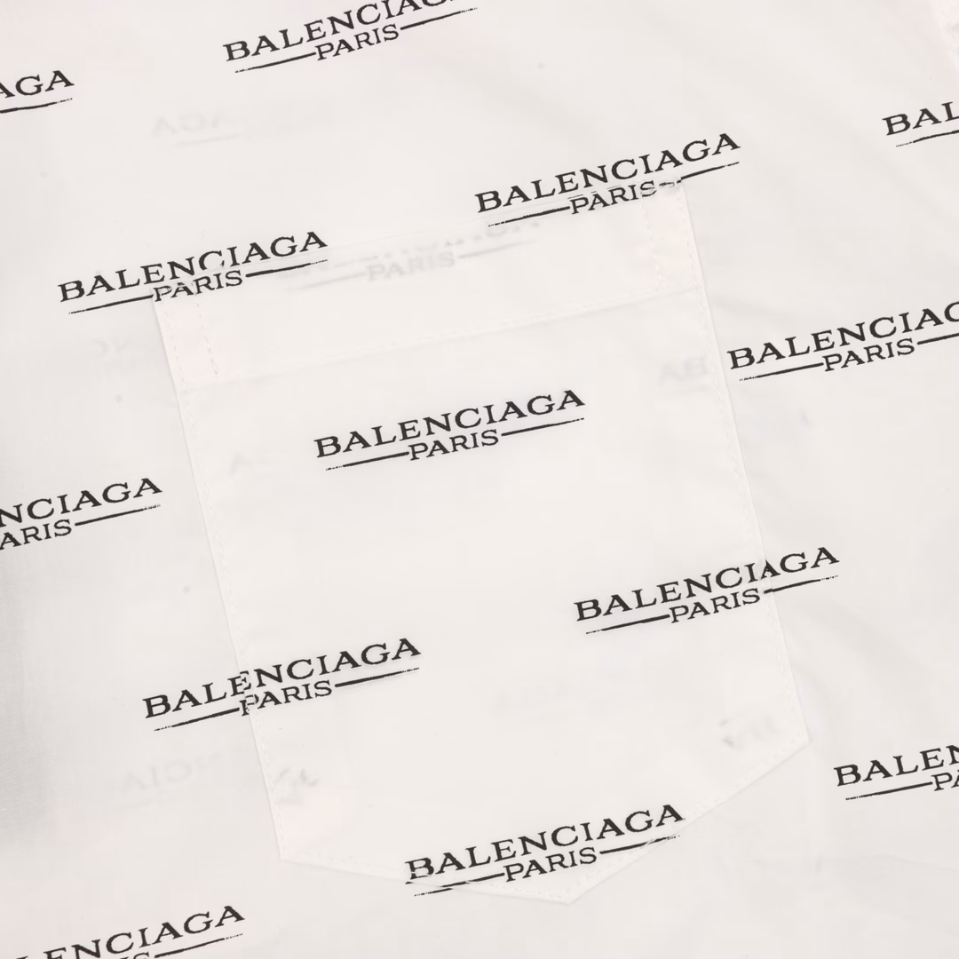 Balenciaga Letter Print Short Sleeve Shirt Short SleeveYB purchased the pattern, using customized plain cotton fabric, the fabric is comfortable and skin-friendly, breathable and sweat-absorbent, decorated with brand letter logo letter print decoration, environmentally friendly color fixation treatment, shrink-proof treatment, collar tip button fixed design, front chest patch pocket, lettering button opening and closing placket, can be matched with various types of clothing to create a fashionable look, customized accessories, three labels are complete, the same style for men and women!