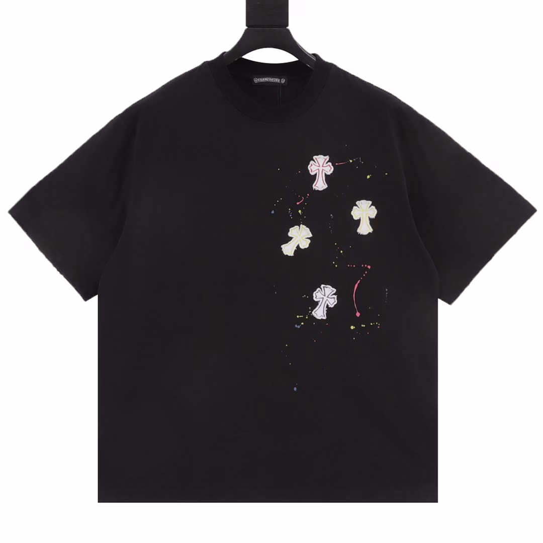 Chrome Hearts 25ss graffiti cross patch embroidery washed short-sleeved T-shirtBrand patch embroidery on the chest with brand logo embellishment, handmade patch on the back with three-dimensional embroidery and graffitiThe whole garment is extremely complex, using customized 300g double yarn fabric, extremely luxurious, original mold opening and identification collar label100% silk washing label, original hangtag, matching hanging rope, armhole matching technique