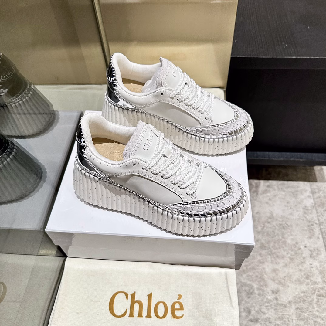Chloe's latest seam mark lineOriginal private model high-density foam sole, artificial Goodyear threading, all positions are just right after matching, all craftsmanship and materials are consistent with the original, it is definitely a pair of durable and good-looking must-haves for walking around the world! ! Korean version of all-matchSize 35-40 standard size, fabric cowhide + cow tendon splicing design style is super beautiful