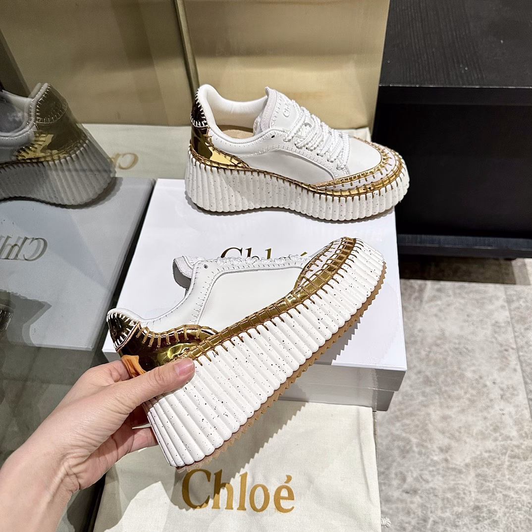 Chloe's latest seam mark lineOriginal private model high-density foam sole, artificial Goodyear threading, all positions are just right after matching, all craftsmanship and materials are consistent with the original, it is definitely a pair of durable and good-looking must-haves for walking around the world! ! Korean version of all-matchSize 35-40 standard size, fabric cowhide + cow tendon splicing design style is super beautiful