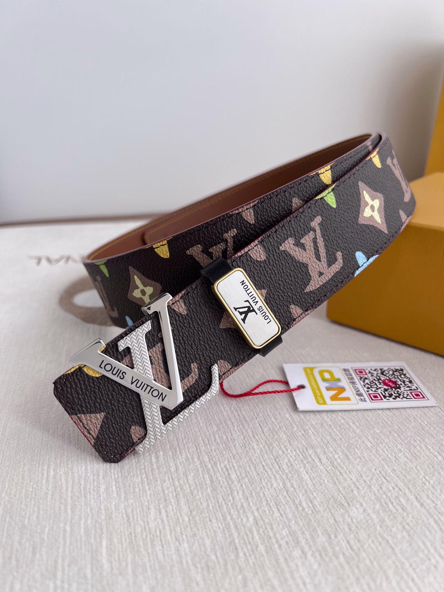 ..Louis..Vuitton✈️Belt•Leather belt•Original P150Model: Buckle, classic pure steel letter buckle, top layer cowhide, pictures taken in real life