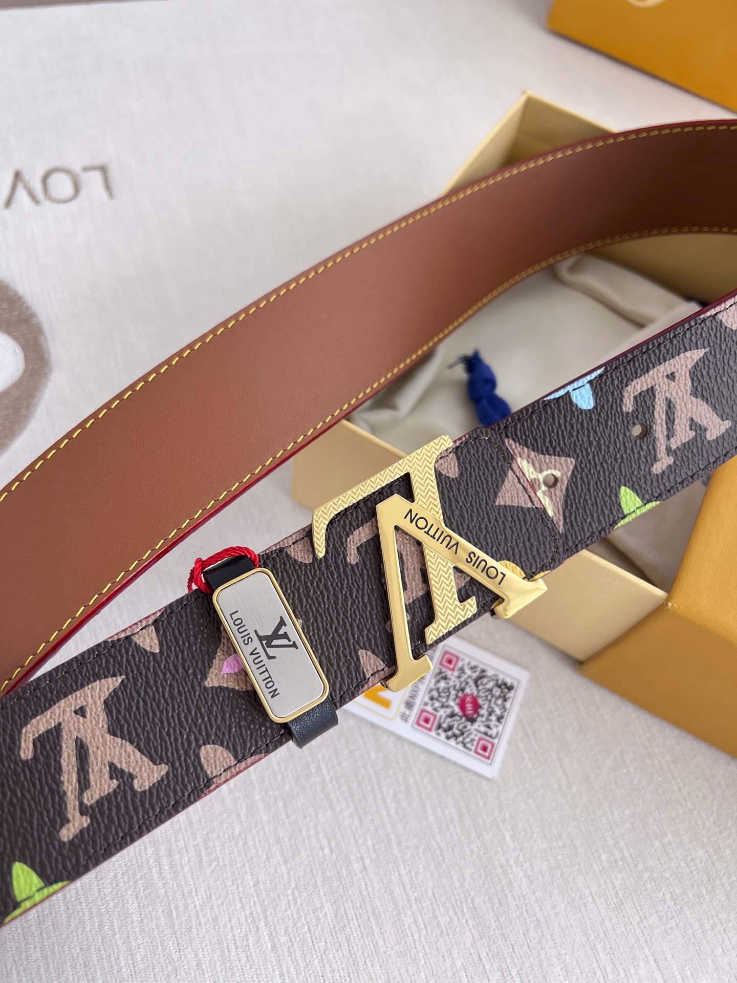 ..Louis..Vuitton✈️Belt•Leather belt•Original P150Model: Buckle, classic pure steel letter buckle, top layer cowhide, pictures taken in real life