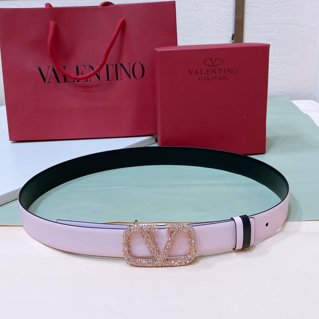 VALENTINO GARAVANI VLOGO SIGNATURE reversible rhinestone shiny calfskin beltVLOGO SIGNATURE buckle with Swarovski® imitation pearls