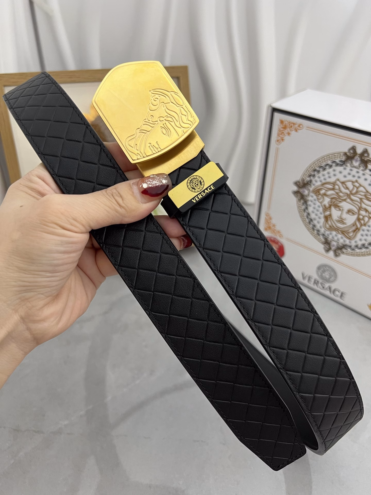 VERSACE. Versace 💕 Automatic belt P160Material: Original cowhide belt 100% first-layer cowhide belt✨Guaranteed genuine leather, 24K pure steel buckle, original quality, fine workmanship, fashionable brand, first choice for gifting or personal use
