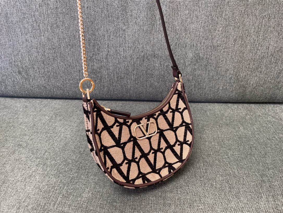 VALENTINO MINI FABRIC HOBO ARMPILE BAG
