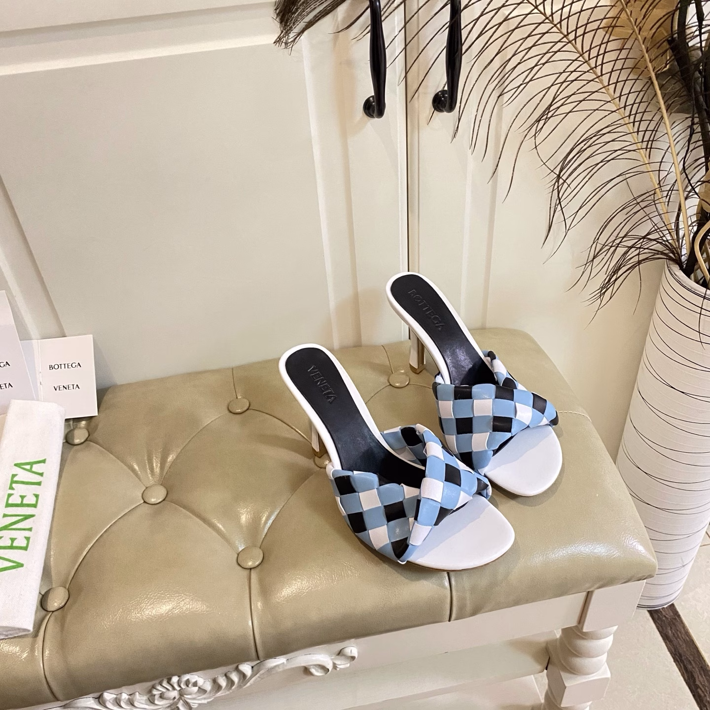 BV new high heels, classic woven surface, leather injection molded outsole