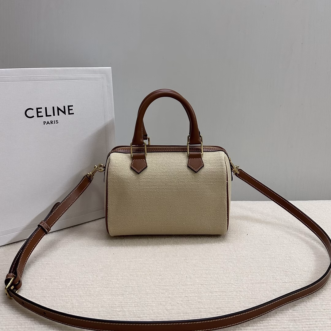 CELINE Small Logo Woven Cowhide Boston Bag with TRIOMPHE CANVAS logo print, small size, just the right size for both tall and short people~ Cowhide edging, fabric lining, zipper closure, 1 main compartment, inner zipper pocket