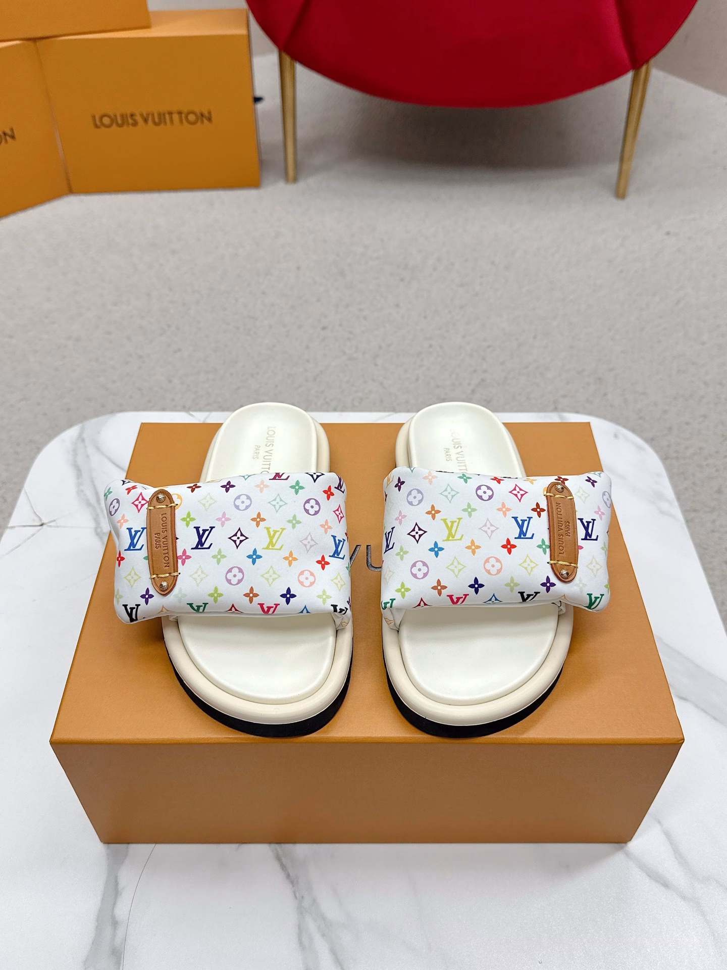 Louis Vuitton x TM Takashi Murakami co-branded couple slippers new arrival🆕