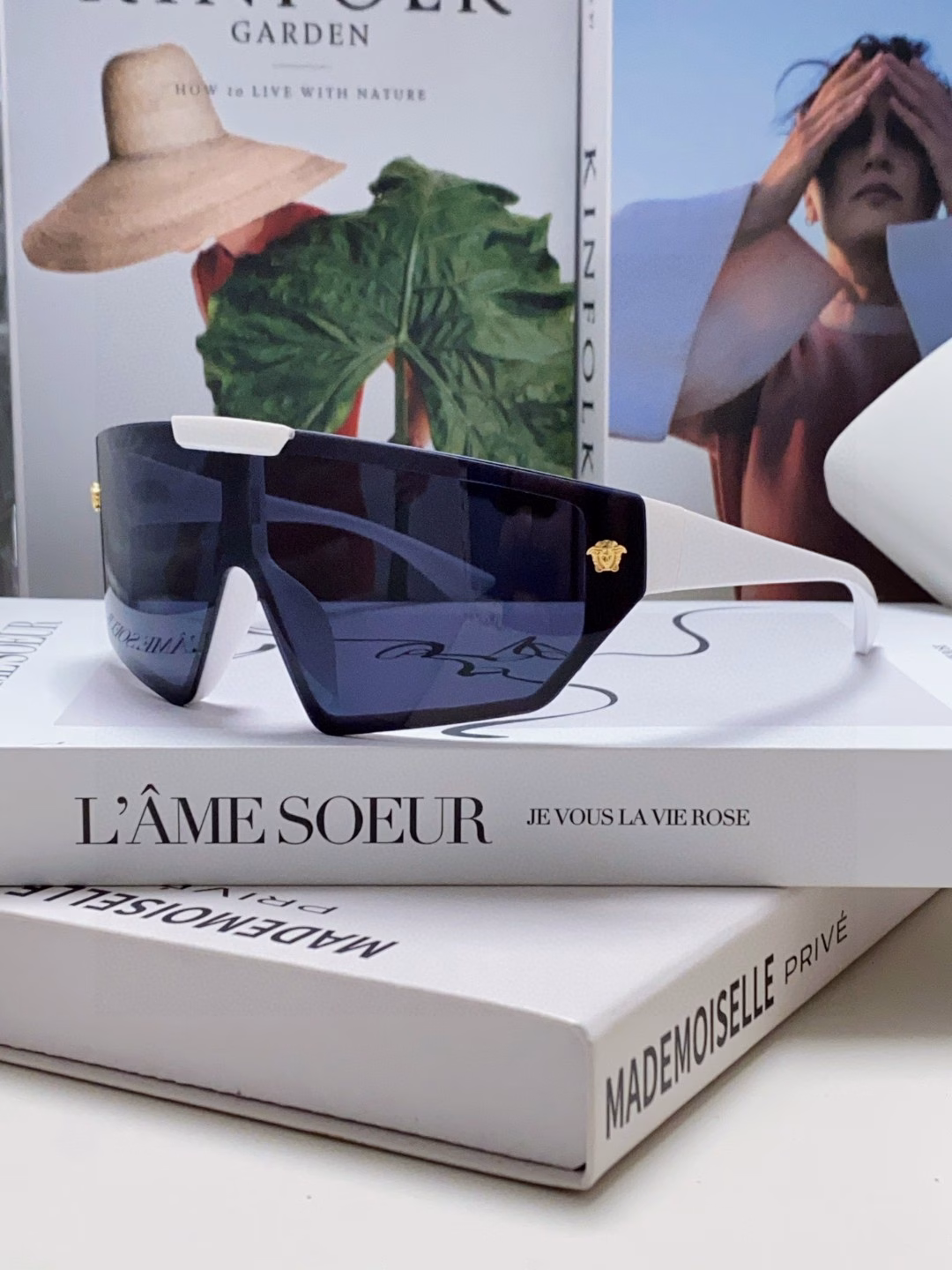 Versace [2025 Spring and Summer New Products] Sunglasses for Men and Women, All-in-one Sunglasses, Mask-style Goggles