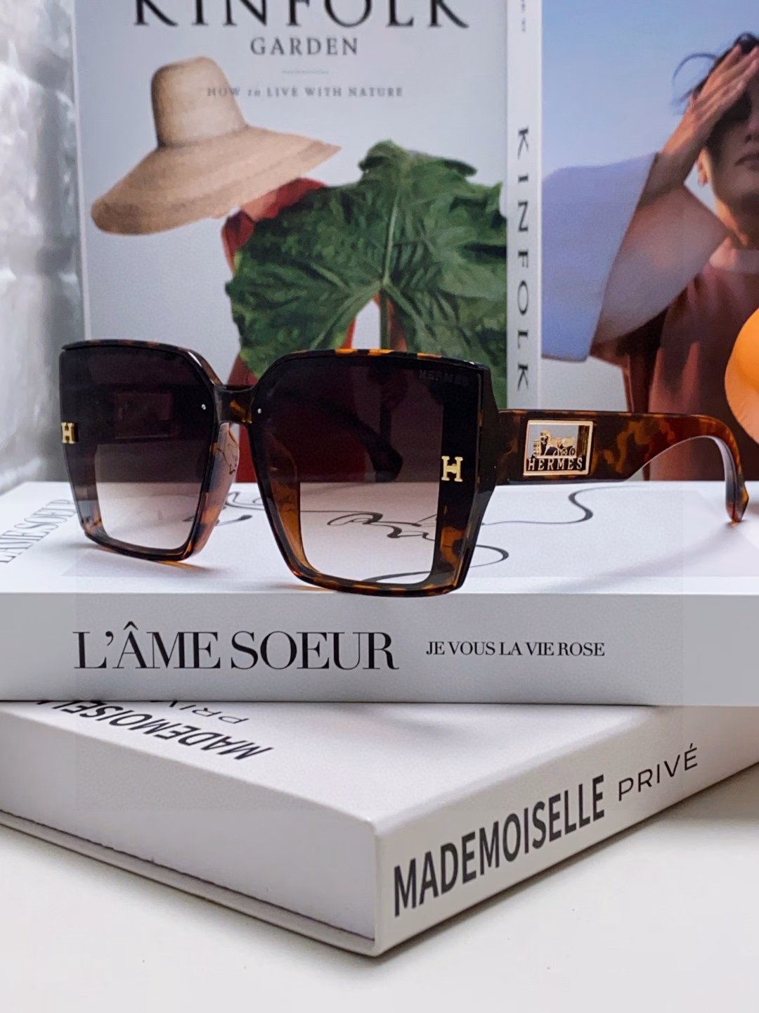 Hermes 2025 new polarized sunglasses for women new fashion large frame face-showing small glasses UV protection casual versatile sunglasses trendy ladies sunglasses