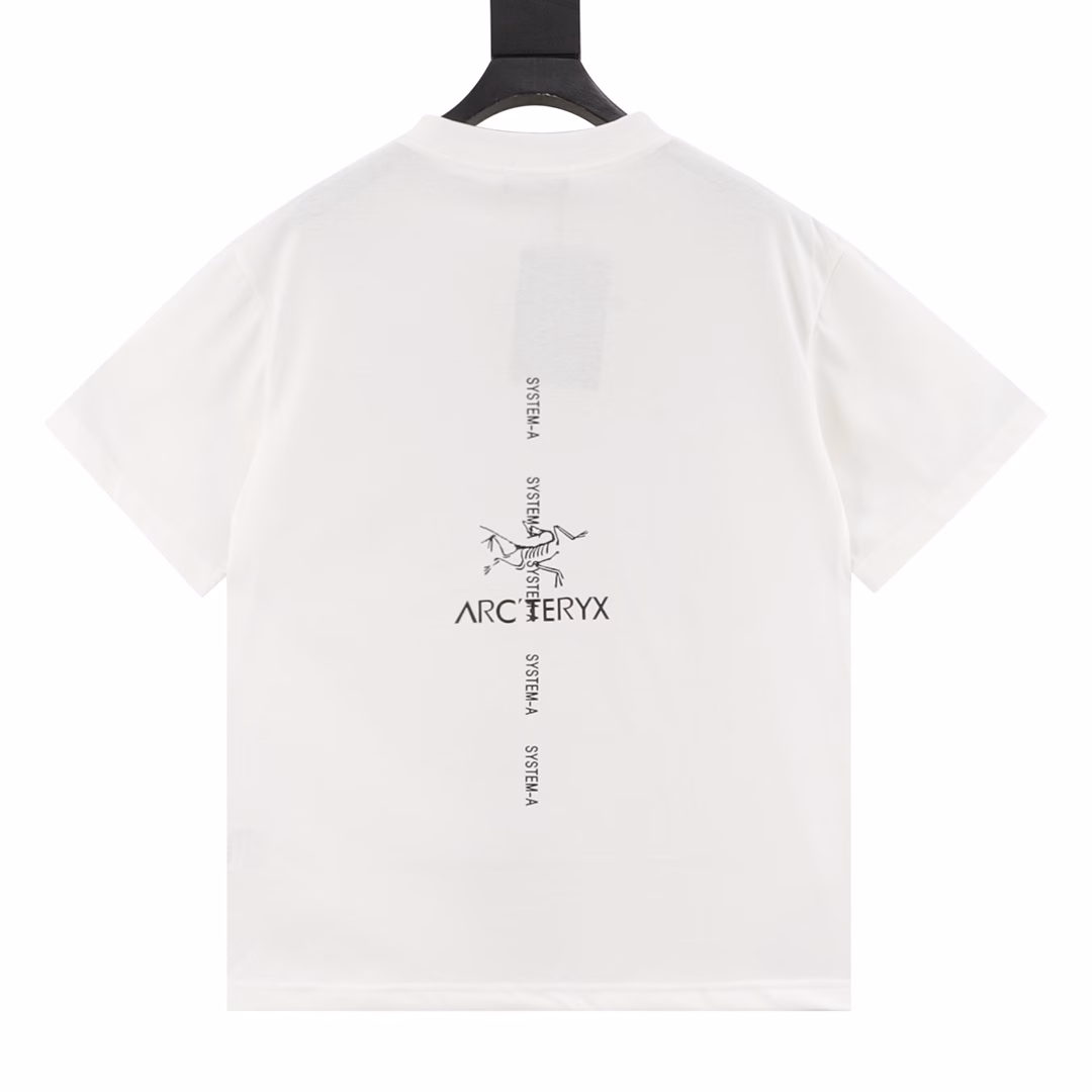 ARC' TERYX/Archaeopteryx front and back logo printed short-sleeved T-shirtThe fabric is made of 260g combed cotton, customized 32-count 1*1 thread, and the garment is washed twice. The fabric is comfortable and skin-friendly without any strange feeling. The custom-made dyed fabric has high textile density, good drape, and is not easy to deform. The thick weave plus the compact spinning process will not affect the breathability of the fabric. The color saturation is very high. This model is a treasure-level product that you absolutely cannot miss! !