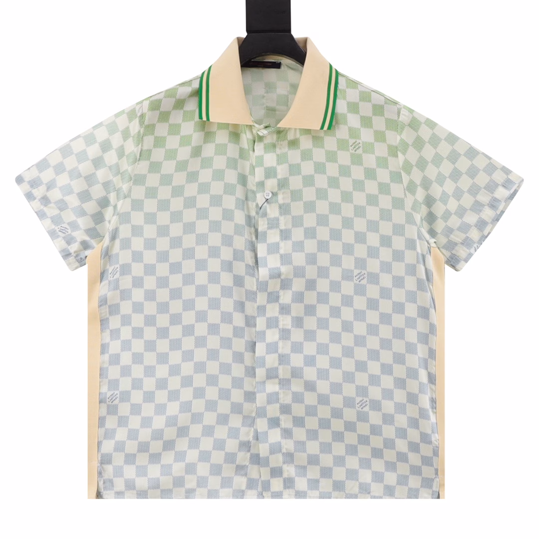 Louis Vuitton new gradient checkerboard lapel short-sleeved shirtImported mulberry silk fabric, super soft and delicate, skin-friendly and comfortable to wear. Delicate checkerboard gradient color processing, from the collar to the cuffs, the color flows naturally!