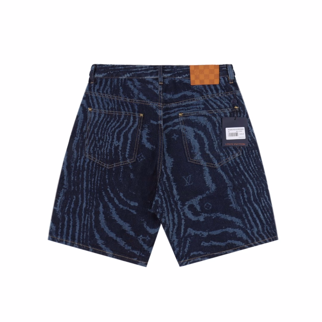 LOUIS VUITTON LV blue laser dark pattern denim shortsOriginal purchase, original material high-end denim fabric uses 480g denim, each piece must be washed, using exquisite special process processing, laser burning process, matched with skateboard pants, to create a graphic overall shape. Breathable and comfortable, YB custom, custom hardware buttons, comparable to the original