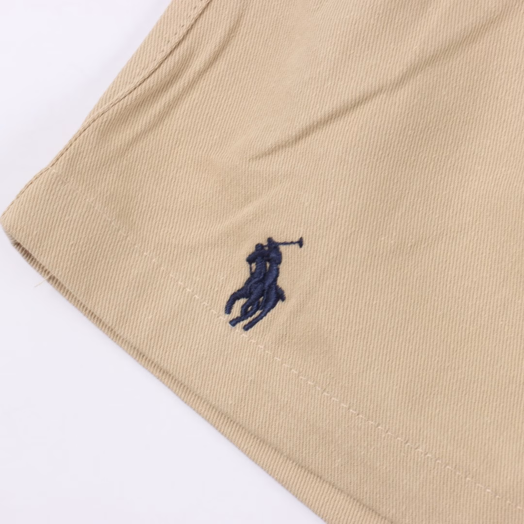 Ralph Lauren Summer Vacation Fairy ShortsSuper comfortable to wear, extremely comfortableReally easy to match, casual, lazy, any shape~The best pants to match!Behringer imported embroidery, three labels completeThis year's trend has to be classic style, inexplicably high-end, whether it is old money style or minimalist style, it can be perfectly matched with the single product, matching blessing