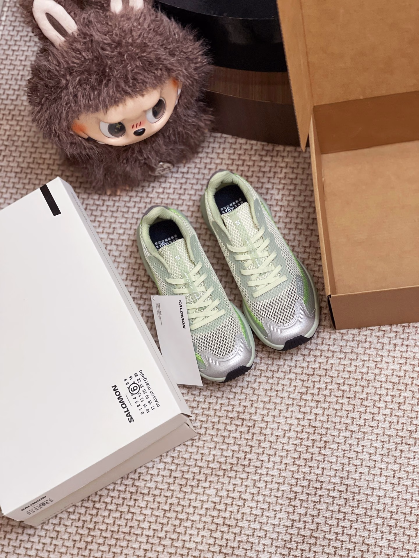 SALOMON co-branded MM6 thick-soled shoes‼ ️The whole pair of shoes is purchased from Zp, developed and created, all customized materials, exclusive mold outsole, all details are shipped according to the version, and even the packaging is the same as the original