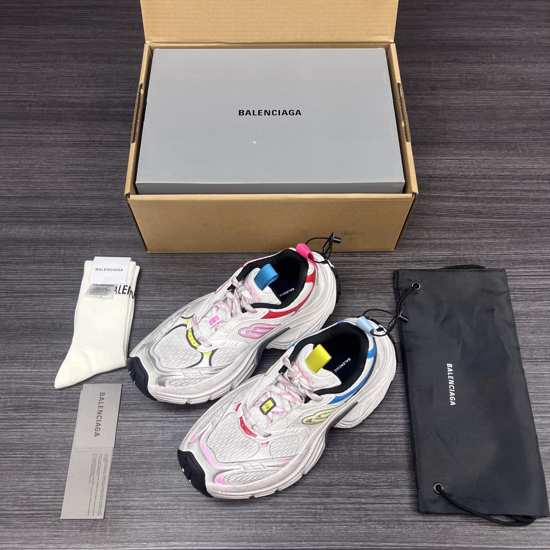 Balenciaga round-toe lace-up dad shoes. Heavy workmanship, all accessories are made to order, genuine pieces, correct fonts, electric embroidery, correct thickness, position, and size, side TPU ventilation holes match the original Italian version, TPU soft sole, original version, 