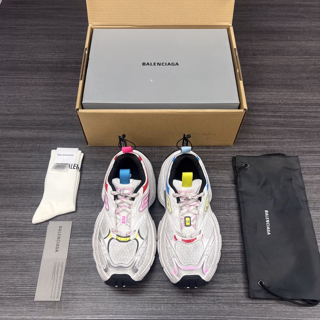 Balenciaga round-toe lace-up dad shoes. Heavy workmanship, all accessories are made to order, genuine pieces, correct fonts, electric embroidery, correct thickness, position, and size, side TPU ventilation holes match the original Italian version, TPU soft sole, original version, 