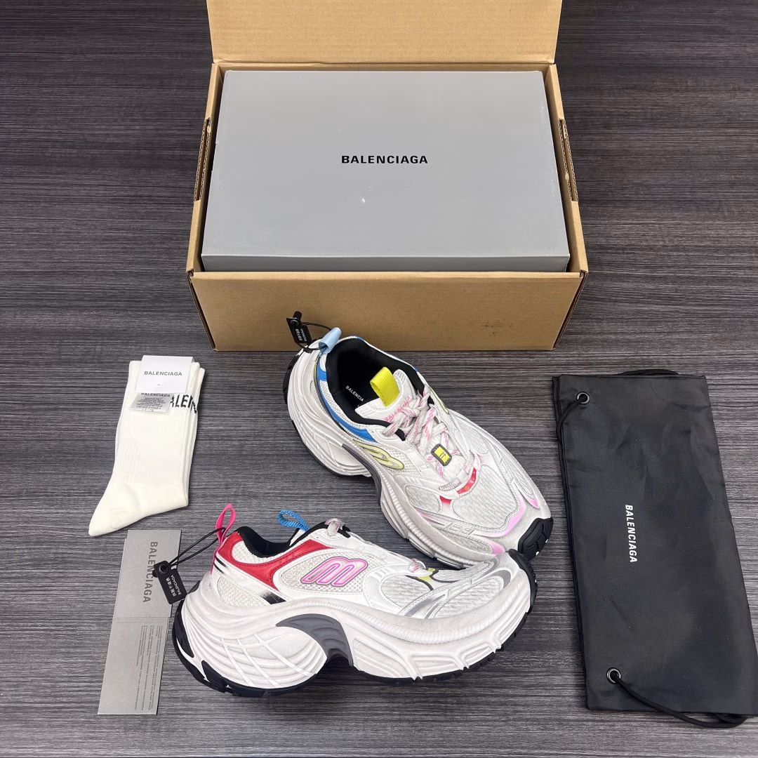 Balenciaga round-toe lace-up dad shoes. Heavy workmanship, all accessories are made to order, genuine pieces, correct fonts, electric embroidery, correct thickness, position, and size, side TPU ventilation holes match the original Italian version, TPU soft sole, original version, 