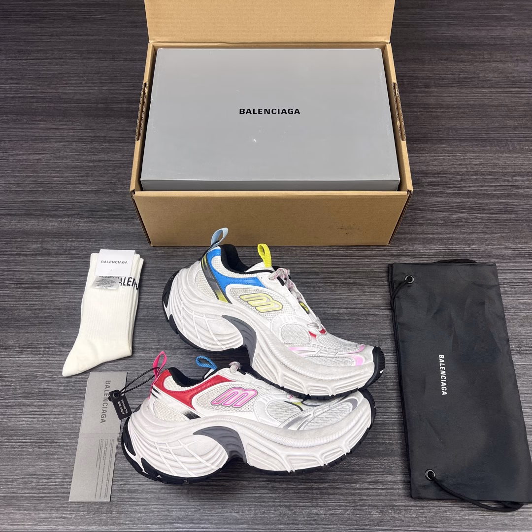 Balenciaga round-toe lace-up dad shoes. Heavy workmanship, all accessories are made to order, genuine pieces, correct fonts, electric embroidery, correct thickness, position, and size, side TPU ventilation holes match the original Italian version, TPU soft sole, original version, 