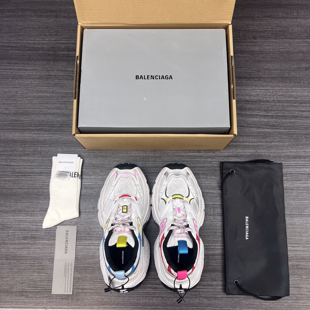 Balenciaga round-toe lace-up dad shoes. Heavy workmanship, all accessories are made to order, genuine pieces, correct fonts, electric embroidery, correct thickness, position, and size, side TPU ventilation holes match the original Italian version, TPU soft sole, original version, 