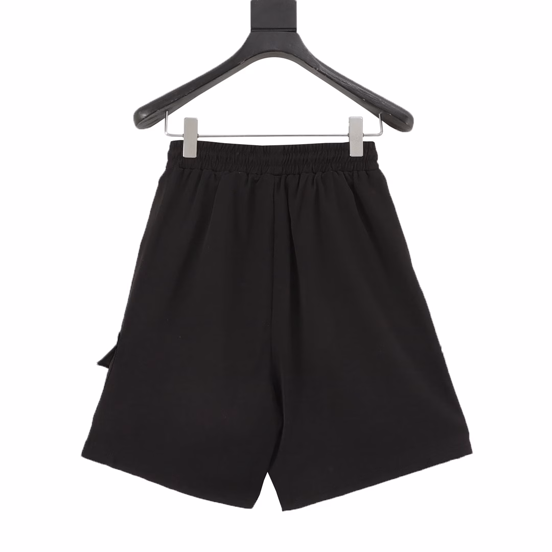 Prada 25ss classic pocket metal shortsElastic waist drawstring design, completely suitable for everyone, with metal logo triangle on the side, original design, great fit.
